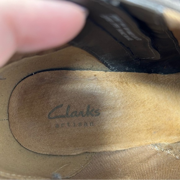 Clarks Artisan Kently Lala Dark Taupe Gray Suede Heel Booties Heels Size 9.5 - Picture 9 of 11